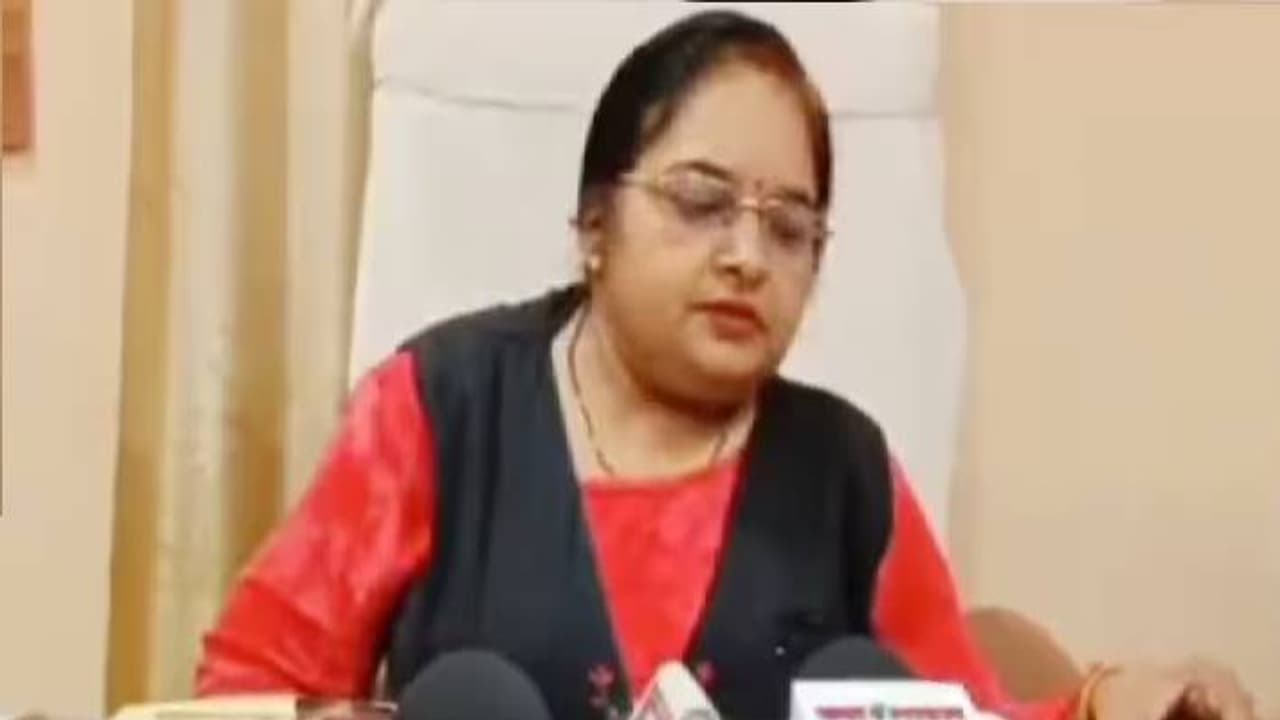 സബ് ഡിവിഷണൽ മജിസ്ട്രേറ്റിനെ കൊന്ന ശേഷം കള്ളക്കഥ മെനഞ്ഞ് ഭർത്താവ്, നിർണായക തുമ്പ് വാഷിംഗ് മെഷീനിൽ, പിടിവീണു സബ് ഡിവിഷണൽ മജിസ്ട്രേറ്റിനെ കൊന്ന ശേഷം കള്ളക്കഥ മെനഞ്ഞ് ഭർത്താവ്, നിർണായക തുമ്പ് വാഷിംഗ് മെഷീനിൽ, പിടിവീണു