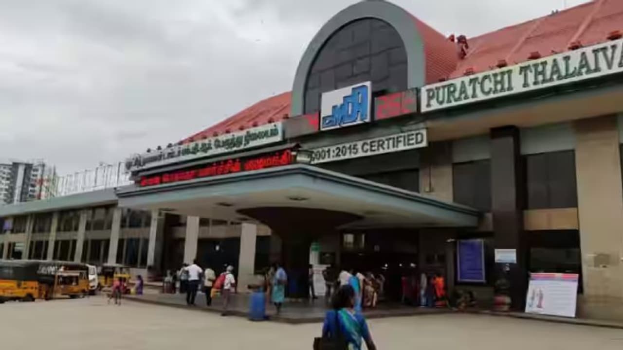 கோயம்பேடு பேருந்து முனையம்.. அங்கே லுலு மால் வரப்போகிறதா? தீயாய் பரவும் தகவல் தமிழக அரசு கொடுத்த விளக்கம்! கோயம்பேடு பேருந்து முனையம்.. அங்கே லுலு மால் வரப்போகிறதா? தீயாய் பரவும் தகவல் தமிழக அரசு கொடுத்த விளக்கம்!