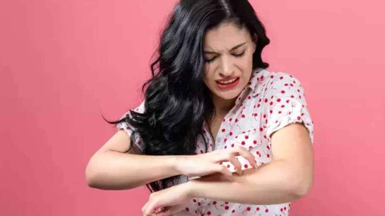 സ്ട്രെസ് ചര്മ്മത്തെ ബാധിക്കുന്നത് എങ്ങനെ? മാനസിക സമ്മര്ദ്ദം കുറയ്ക്കാന് ചെയ്യേണ്ടത്... സ്ട്രെസ് ചര്മ്മത്തെ ബാധിക്കുന്നത് എങ്ങനെ? മാനസിക സമ്മര്ദ്ദം കുറയ്ക്കാന് ചെയ്യേണ്ടത്...