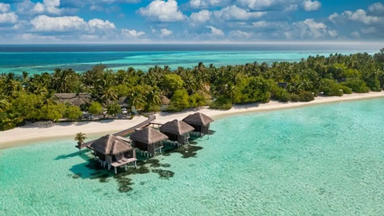  మాల్దీవులకు తగ్గిన భారత పర్యాటకులు:అగ్రస్థానం నుండి ఐదో స్థానంలోకి