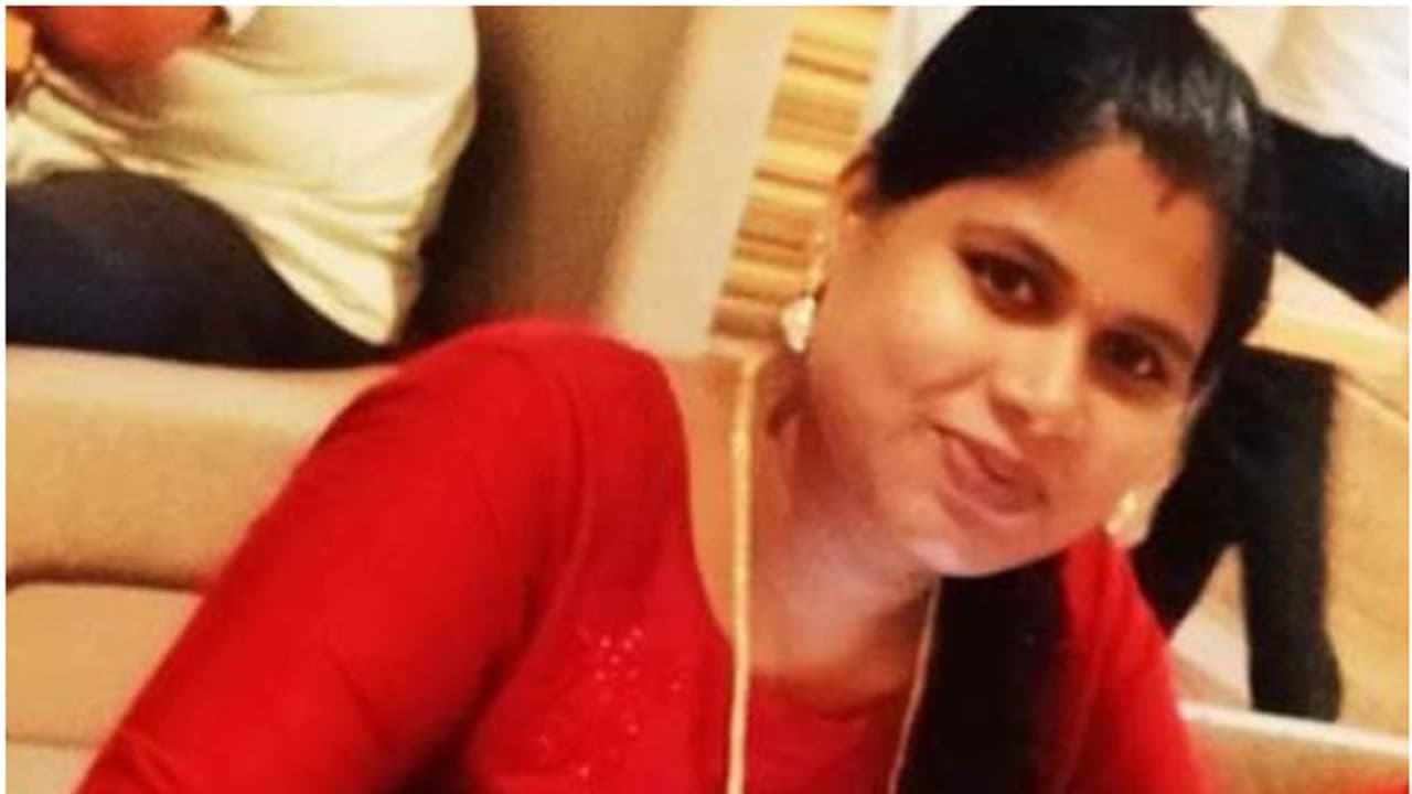 പാലക്കാട് കോട്ടായിയിൽ 3 വയസുള്ള കുഞ്ഞുമായി ആത്മഹത്യക്ക് ശ്രമിച്ച അമ്മ മരിച്ചു; കുഞ്ഞ് ഗുരുതരാവസ്ഥയിൽ പാലക്കാട് കോട്ടായിയിൽ 3 വയസുള്ള കുഞ്ഞുമായി ആത്മഹത്യക്ക് ശ്രമിച്ച അമ്മ മരിച്ചു; കുഞ്ഞ് ഗുരുതരാവസ്ഥയിൽ