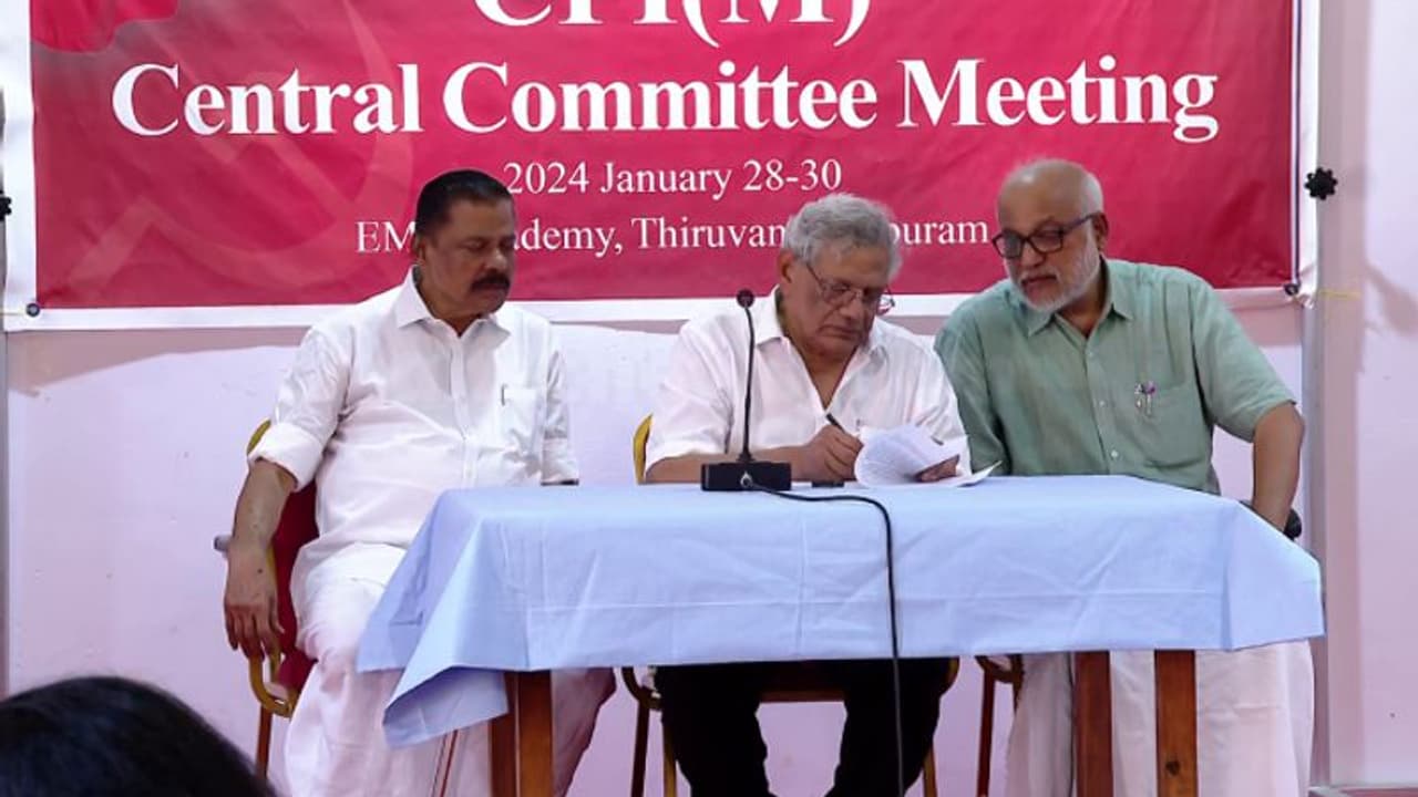തിരിച്ചടിയിൽ തിരുത്തലുണ്ടാകുമോ? സിപിഎമ്മിന്റെ നിര്ണായക കേന്ദ്ര കമ്മിറ്റി യോഗം ഇന്ന് ദില്ലിയിൽ തിരിച്ചടിയിൽ തിരുത്തലുണ്ടാകുമോ? സിപിഎമ്മിന്റെ നിര്ണായക കേന്ദ്ര കമ്മിറ്റി യോഗം ഇന്ന് ദില്ലിയിൽ