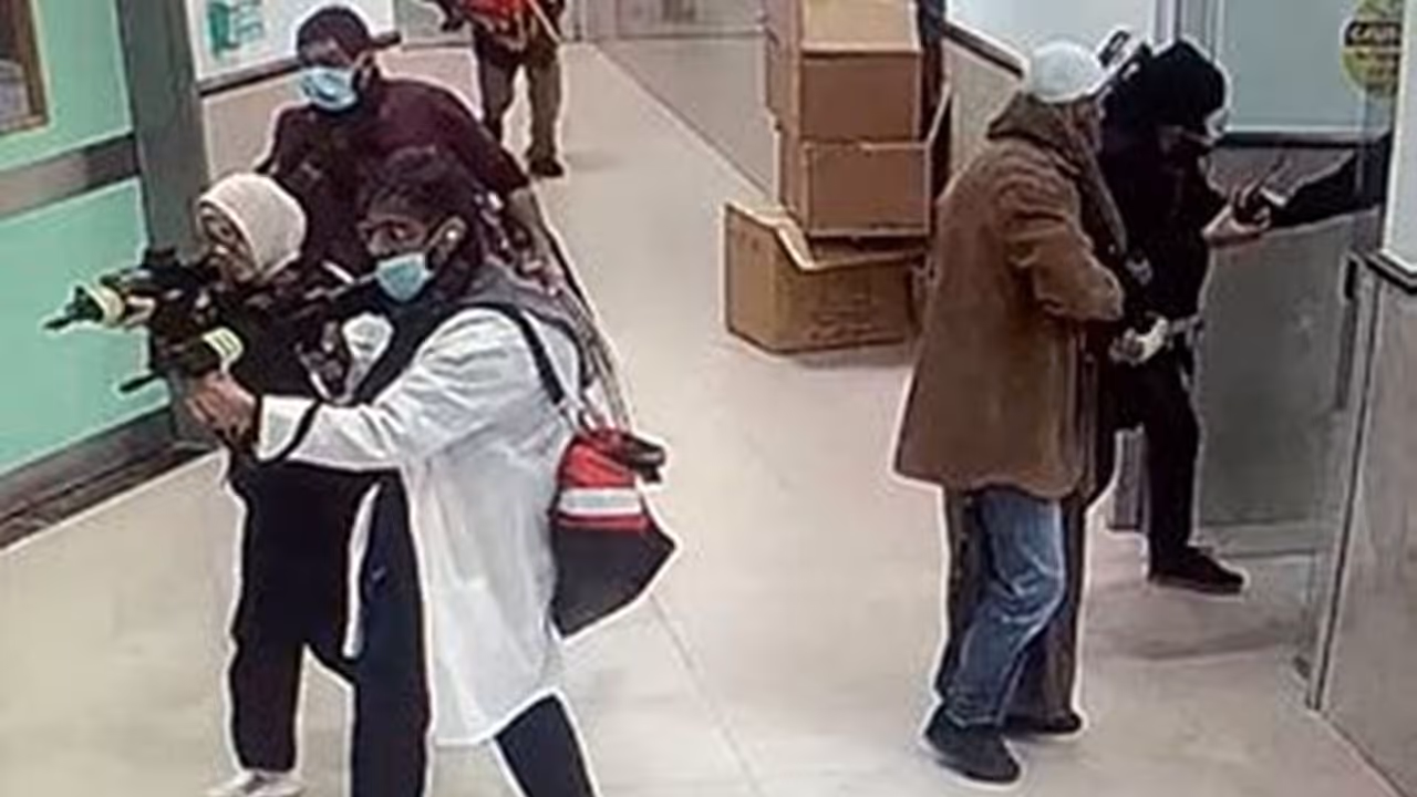 மாறுவேடத்தில் மருத்துவமனைக்குள் புகுந்து 3 பாலஸ்தீனியர்களைக் கொன்ற இஸ்ரேல் ராணுவம்! மாறுவேடத்தில் மருத்துவமனைக்குள் புகுந்து 3 பாலஸ்தீனியர்களைக் கொன்ற இஸ்ரேல் ராணுவம்!