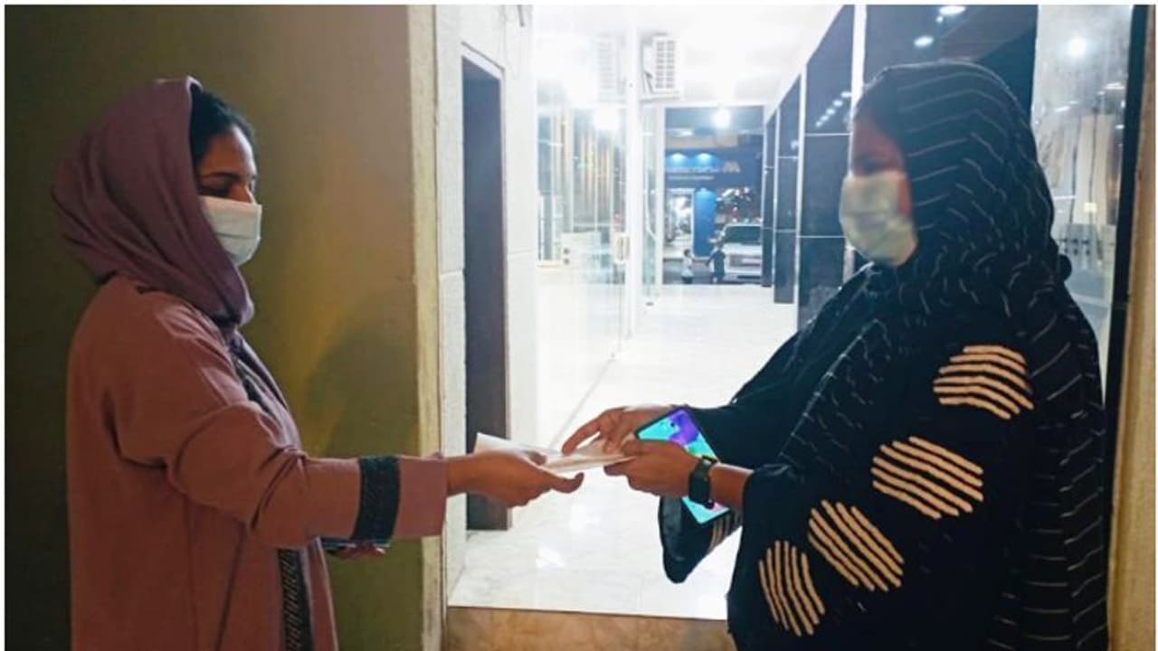 സ്വപ്നം കണ്ട ജോലിക്കായി വിമാനം കയറി; എന്നാൽ കാത്തിരുന്നത് ദുരിതത്തിൻറെ നാളുകൾ, തുണയായി കേളി കുടുംബവേദി സ്വപ്നം കണ്ട ജോലിക്കായി വിമാനം കയറി; എന്നാൽ കാത്തിരുന്നത് ദുരിതത്തിൻറെ നാളുകൾ, തുണയായി കേളി കുടുംബവേദി