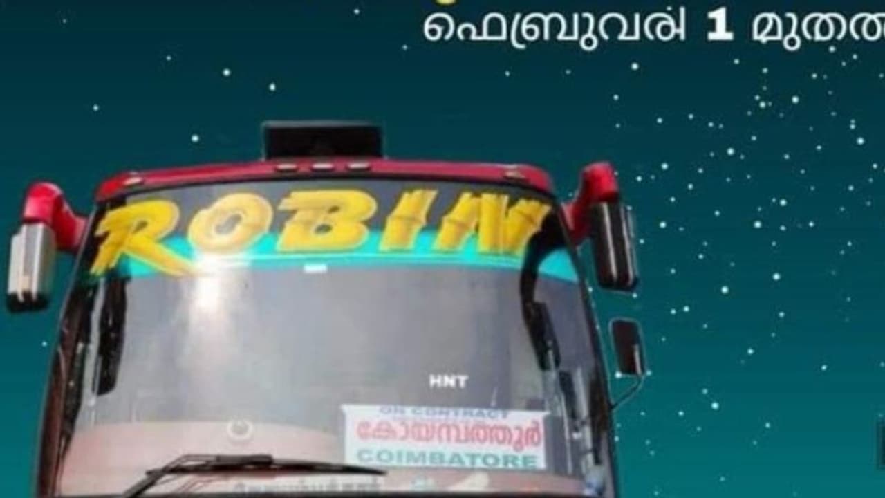  എംവിഡി വിവാദങ്ങൾ ആ വഴിക്ക്! പൊല്ലാപ്പുകൾക്കിടെ പുതിയ പ്രഖ്യാപനം; ബോര്‍ഡും റെഡിയാക്കി റോബിൻ ബസ്