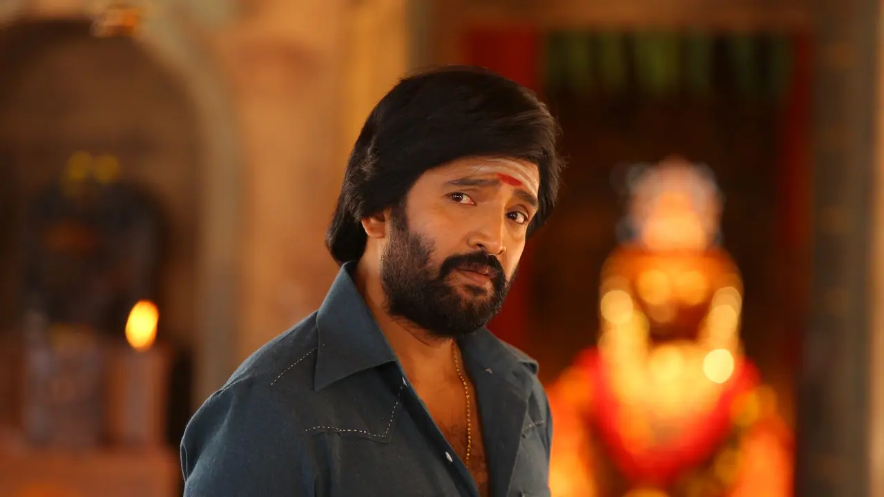 డిడి నెక్స్ట్ లెవెల్ పాట వివాదం: నటుడు సంతానం హిందూ మనోభావాలని అవమానించారా, అతడి సమాధానం ఇదే డిడి నెక్స్ట్ లెవెల్ పాట వివాదం: నటుడు సంతానం హిందూ మనోభావాలని అవమానించారా, అతడి సమాధానం ఇదే