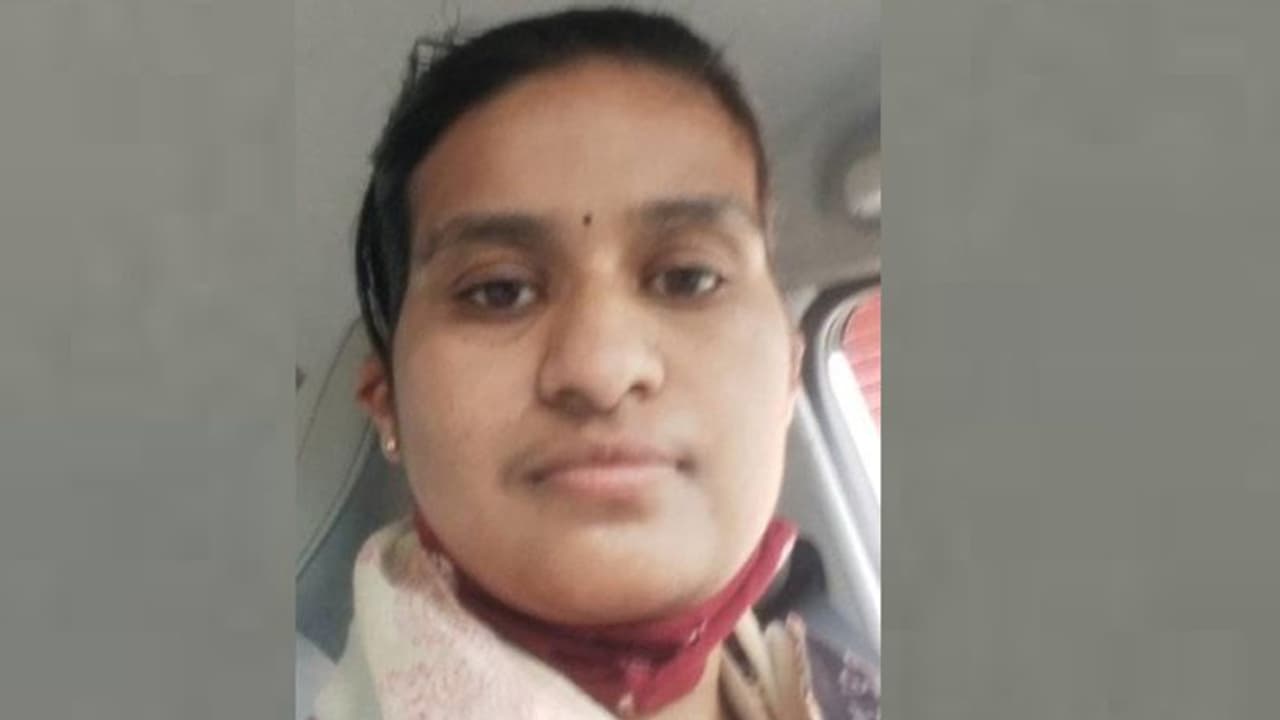 പിഞ്ചുകുഞ്ഞിനെ കൊലപ്പെടുത്തിയ ശേഷം അമ്മ ജീവനൊടുക്കി; മരണം അച്ഛൻ ജീവനൊടുക്കി അഞ്ച് മാസം പിന്നിട്ടപ്പോൾ പിഞ്ചുകുഞ്ഞിനെ കൊലപ്പെടുത്തിയ ശേഷം അമ്മ ജീവനൊടുക്കി; മരണം അച്ഛൻ ജീവനൊടുക്കി അഞ്ച് മാസം പിന്നിട്ടപ്പോൾ