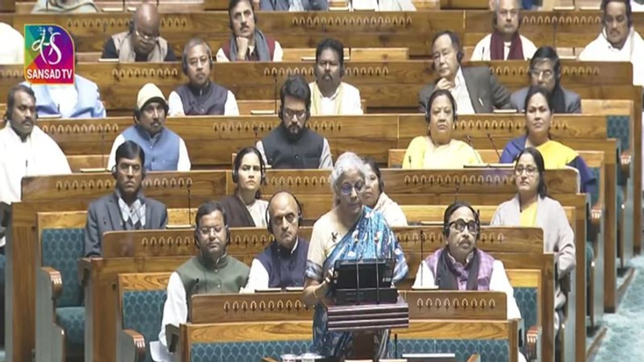 Union Budget 2024 மீண்டும் பாஜக ஆட்சி: பட்ஜெட் உரையில் நிர்மலா நம்பிக்கை! Union Budget 2024 மீண்டும் பாஜக ஆட்சி: பட்ஜெட் உரையில் நிர்மலா நம்பிக்கை!