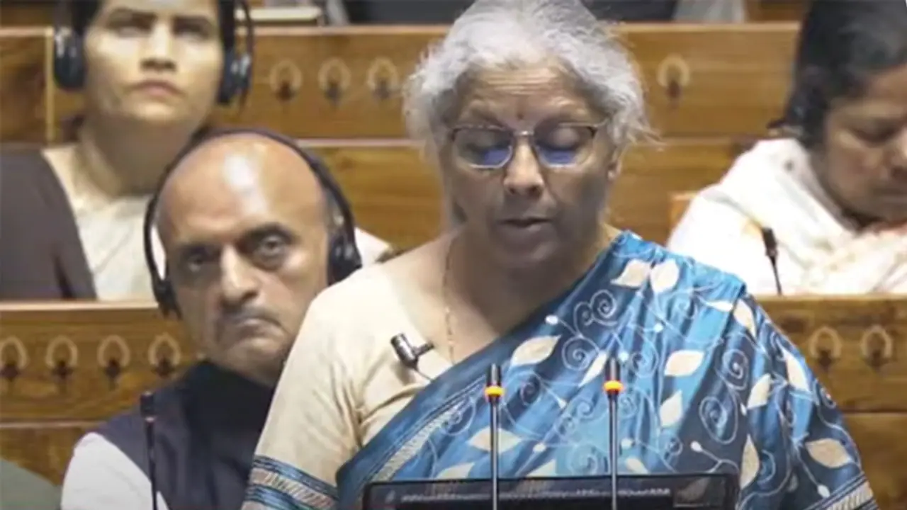 PM Vishwakarma Yojana: ఈ వృత్తులవారికి రూ. 2 లక్షలు లోన్ పొందే పథకం ఇదే.. ఇలా పొందవచ్చు