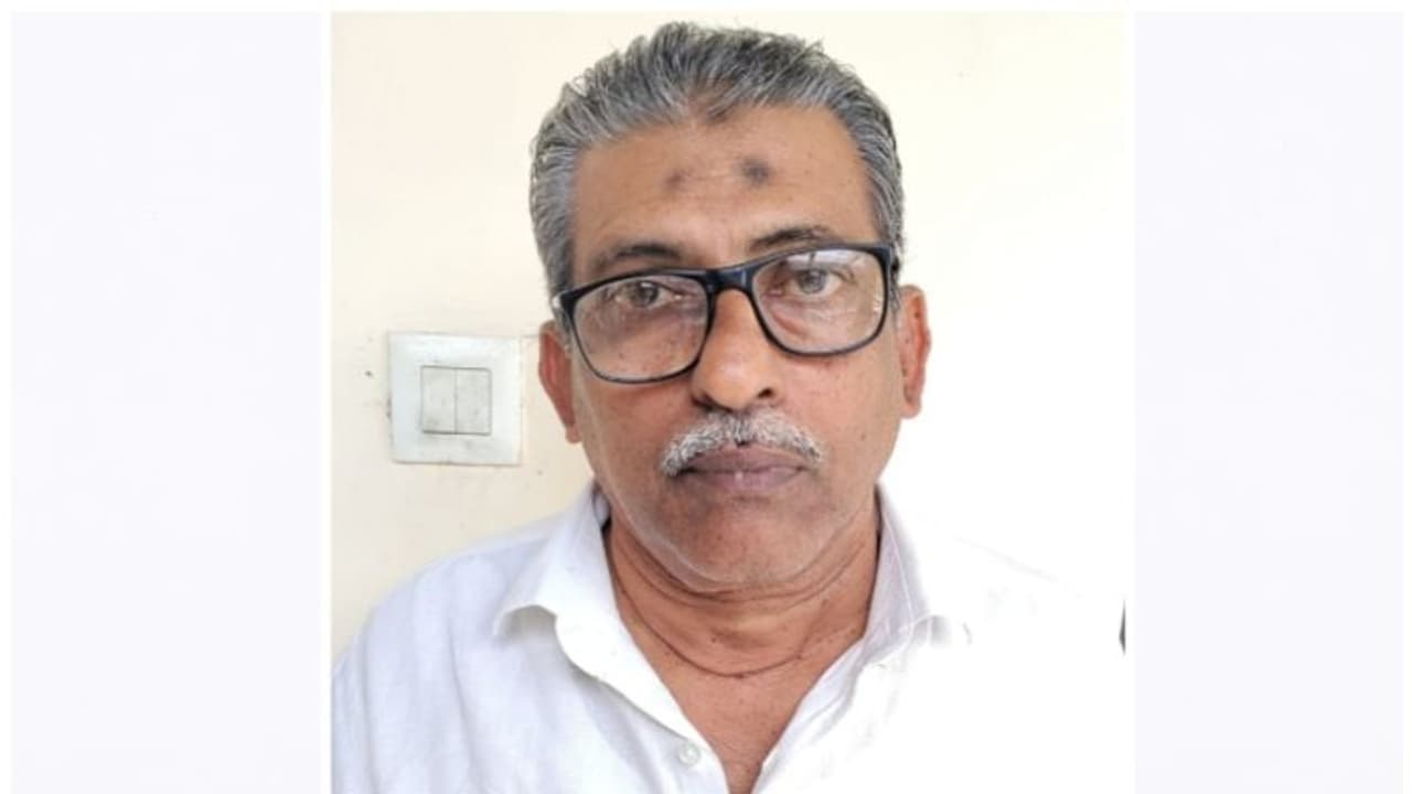 സ്കൂൾ വിട്ടുവരുമ്പോൾ വീട്ടിലേക്ക് വിളിച്ചുകയറ്റി പീഡനം, വിവരമറിഞ്ഞത് സഹപാഠികൾ; 65കാരന് ഇരട്ട ജീവപര്യന്തം ശിക്ഷ സ്കൂൾ വിട്ടുവരുമ്പോൾ വീട്ടിലേക്ക് വിളിച്ചുകയറ്റി പീഡനം, വിവരമറിഞ്ഞത് സഹപാഠികൾ; 65കാരന് ഇരട്ട ജീവപര്യന്തം ശിക്ഷ