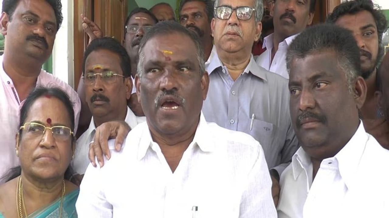 குப்பை நகரம் என பரிசு வழங்கினால் அதில் கோவைக்கு தான் முதல் இடம் அதிமுக எம்எல்ஏ விமர்சனம்