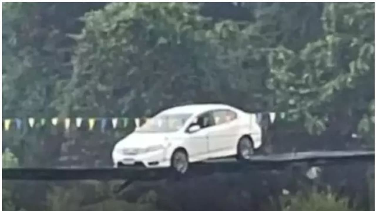 ജിപിഎസിനോട് ചോദിച്ച് ചോദിച്ച് പോയി! എല്ലാം വളരെ കറക്ട്, ഹെന്റെ ശിവനേ..; യുവതിയെ കൊണ്ട് പോയി കുടുക്കിയത് കണ്ടോ