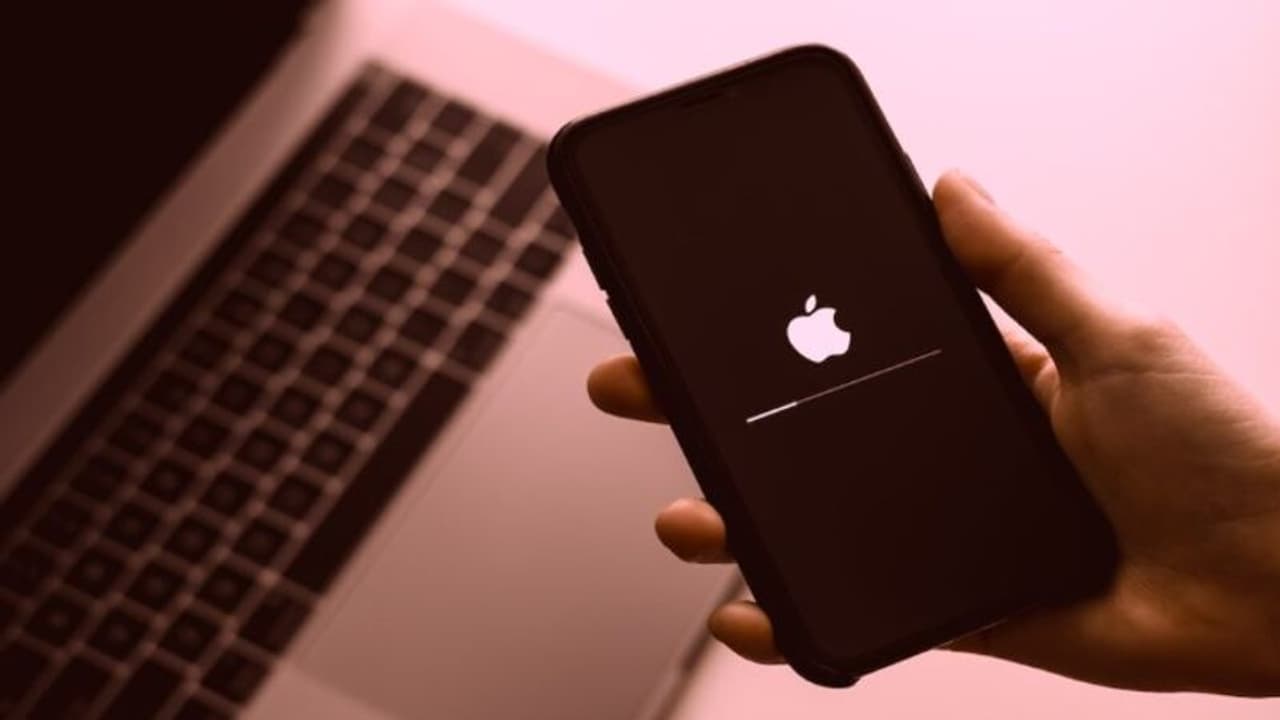 'Multiple vulnerabilities have...' Centre issues warning for iPhone, Mac users; Check details