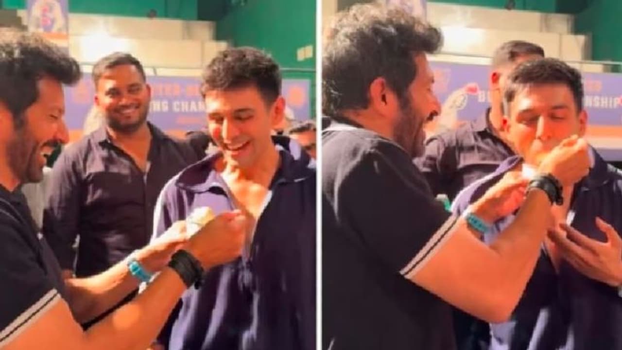 ಒಂದು ವರ್ಷ ಸಕ್ಕರೆ ತಿನ್ನದ ನಟ ಕಾರ್ತಿಕ್ ಆರ್ಯನ್; ಏನಿದು 'ನೋ ಶುಗರ್ ಡಯೆಟ್' ಪ್ಲಾನ್? ಒಂದು ವರ್ಷ ಸಕ್ಕರೆ ತಿನ್ನದ ನಟ ಕಾರ್ತಿಕ್ ಆರ್ಯನ್; ಏನಿದು 'ನೋ ಶುಗರ್ ಡಯೆಟ್' ಪ್ಲಾನ್?