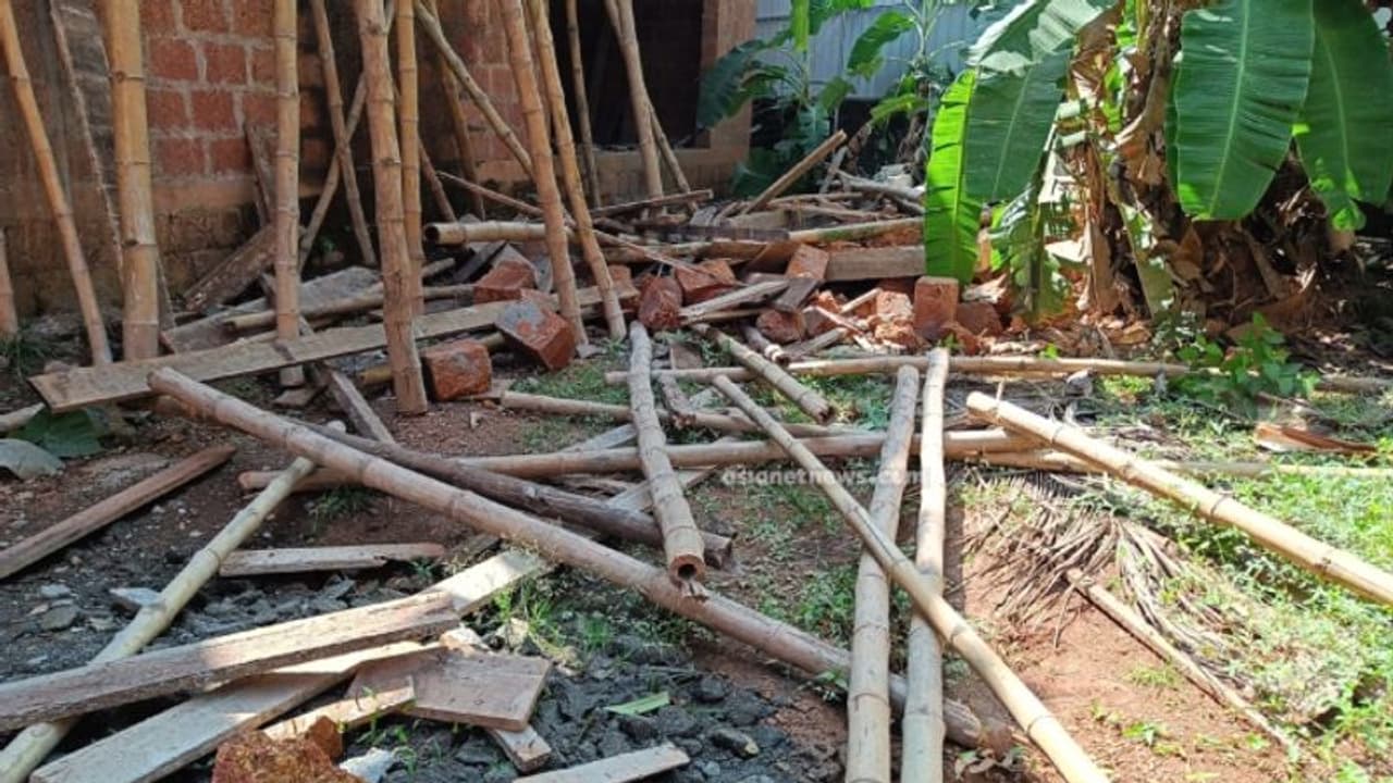 വീട് നിര്‍മ്മാണത്തിനിടെ കോൺക്രീറ്റ് ബീം തകര്‍ന്നു; കെട്ടിട നിര്‍മ്മാണ തൊഴിലാളിക്ക് ദാരുണാന്ത്യം