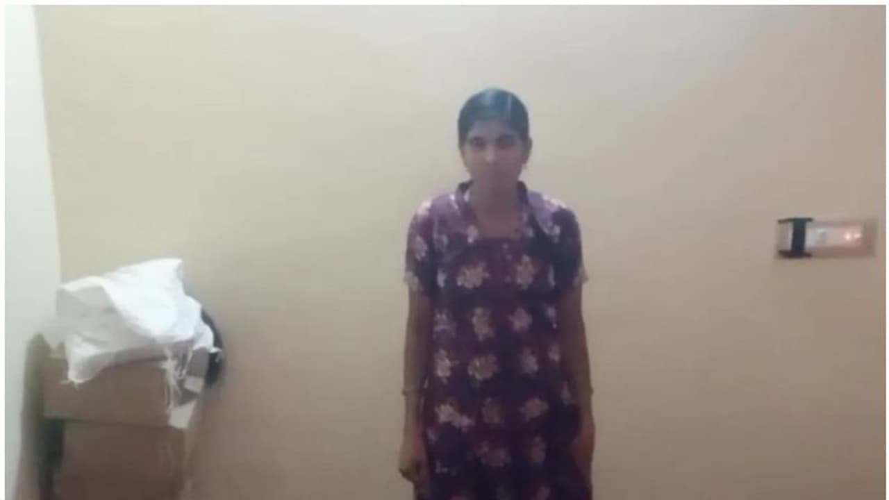 മൂന്നാം ഭാര്യയെ ഭർത്താവ് മുറിയിൽ പൂട്ടിയിട്ടത് ആഴ്ചകൾ, ശുചിമുറിക്ക് പകരം പെട്ടി നൽകി; അനുഭവിച്ചത് കൊടുംക്രൂരത മൂന്നാം ഭാര്യയെ ഭർത്താവ് മുറിയിൽ പൂട്ടിയിട്ടത് ആഴ്ചകൾ, ശുചിമുറിക്ക് പകരം പെട്ടി നൽകി; അനുഭവിച്ചത് കൊടുംക്രൂരത