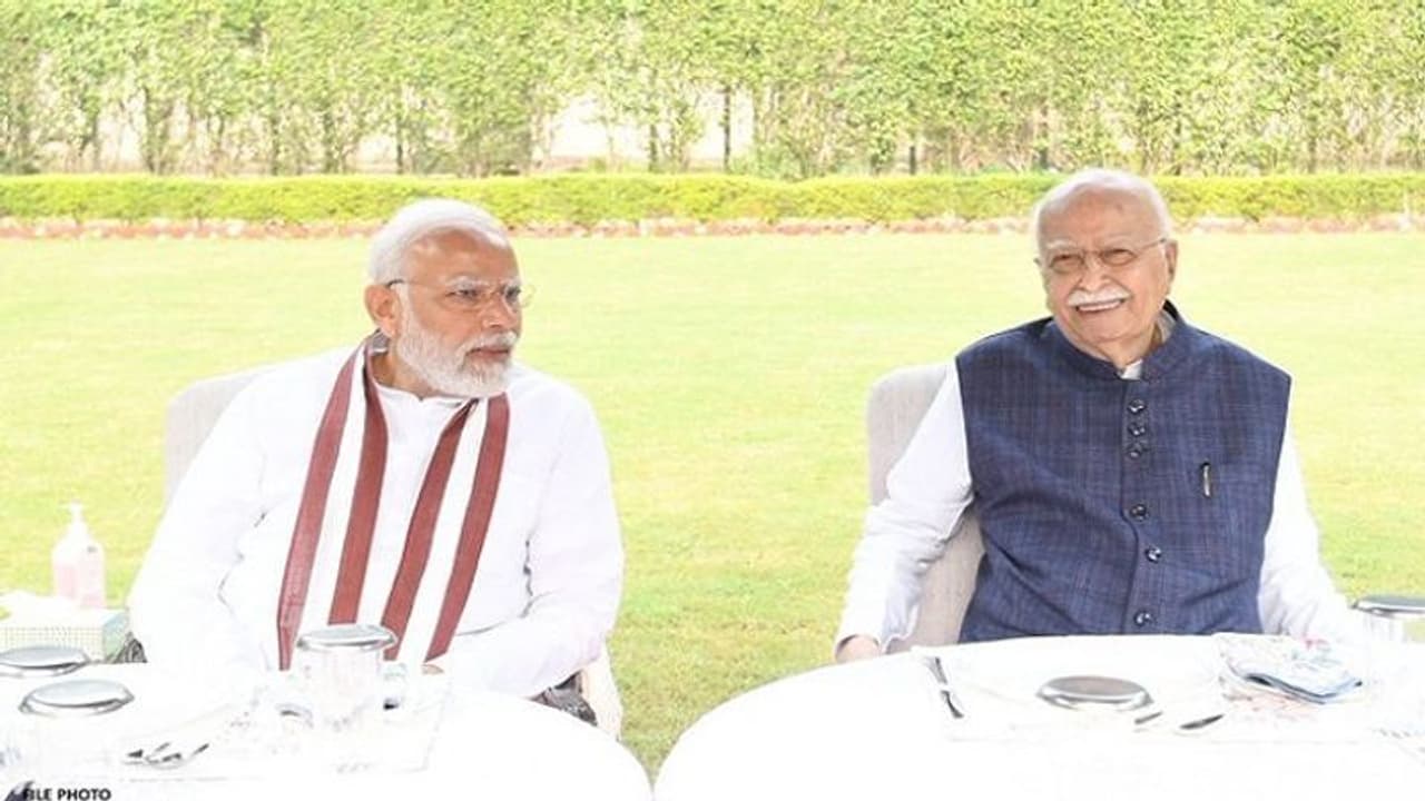 എൽ കെ അദ്വാനിക്ക് ഭാരത രത്ന, പുരസ്കാരം പ്രഖ്യാപിച്ചത് മോദി എൽ കെ അദ്വാനിക്ക് ഭാരത രത്ന, പുരസ്കാരം പ്രഖ്യാപിച്ചത് മോദി