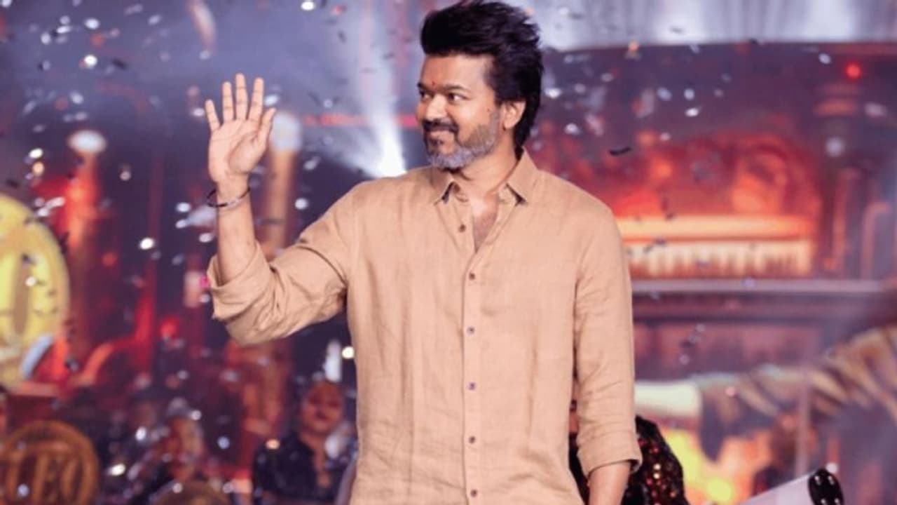 "ஜோசப் விஜய்.. களத்தில் சந்திப்போம்".. தளபதியின் அரசியல் வருகை வாழ்த்து சொன்ன பிரபலத்தின் ட்வீட் வைரல்! "ஜோசப் விஜய்.. களத்தில் சந்திப்போம்".. தளபதியின் அரசியல் வருகை வாழ்த்து சொன்ன பிரபலத்தின் ட்வீட் வைரல்!