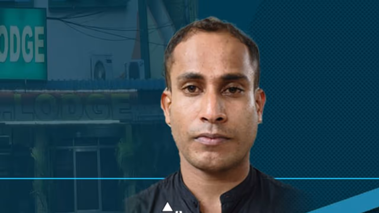 ലോഡ്ജിൽ മുറിയെടുക്കും, കൈയ്യിലിരിപ്പ് വേറെ, എല്ലാം പുറത്തായി; ഉബൈദിനെ 13.14 ഗ്രാം എംഡിഎംഎ അടക്കം പൊക്കി ലോഡ്ജിൽ മുറിയെടുക്കും, കൈയ്യിലിരിപ്പ് വേറെ, എല്ലാം പുറത്തായി; ഉബൈദിനെ 13.14 ഗ്രാം എംഡിഎംഎ അടക്കം പൊക്കി