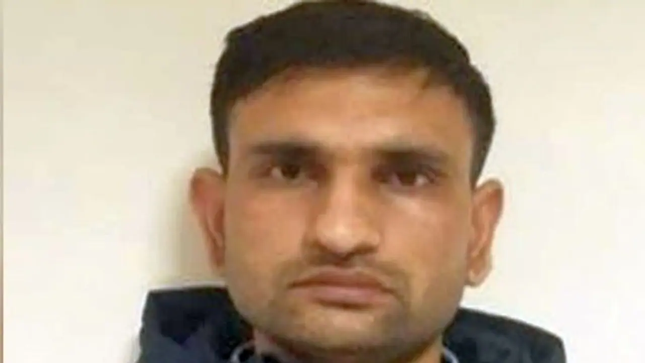 UP ATS arrests Indian embassy staffer, believed to be spying for Pakistan's ISI UP ATS arrests Indian embassy staffer, believed to be spying for Pakistan's ISI