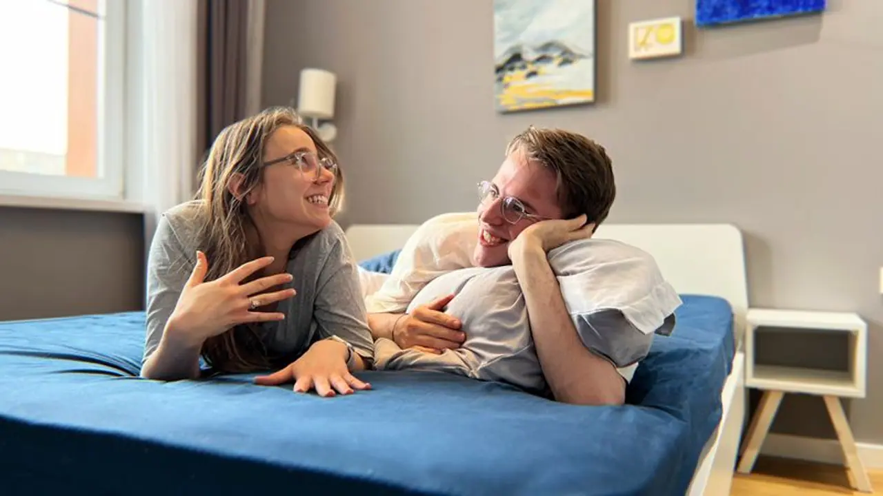 Russian man uses ChatGPT to match with over 5,000 women on Tinder; credits AI for eventually finding wife Russian man uses ChatGPT to match with over 5,000 women on Tinder; credits AI for eventually finding wife