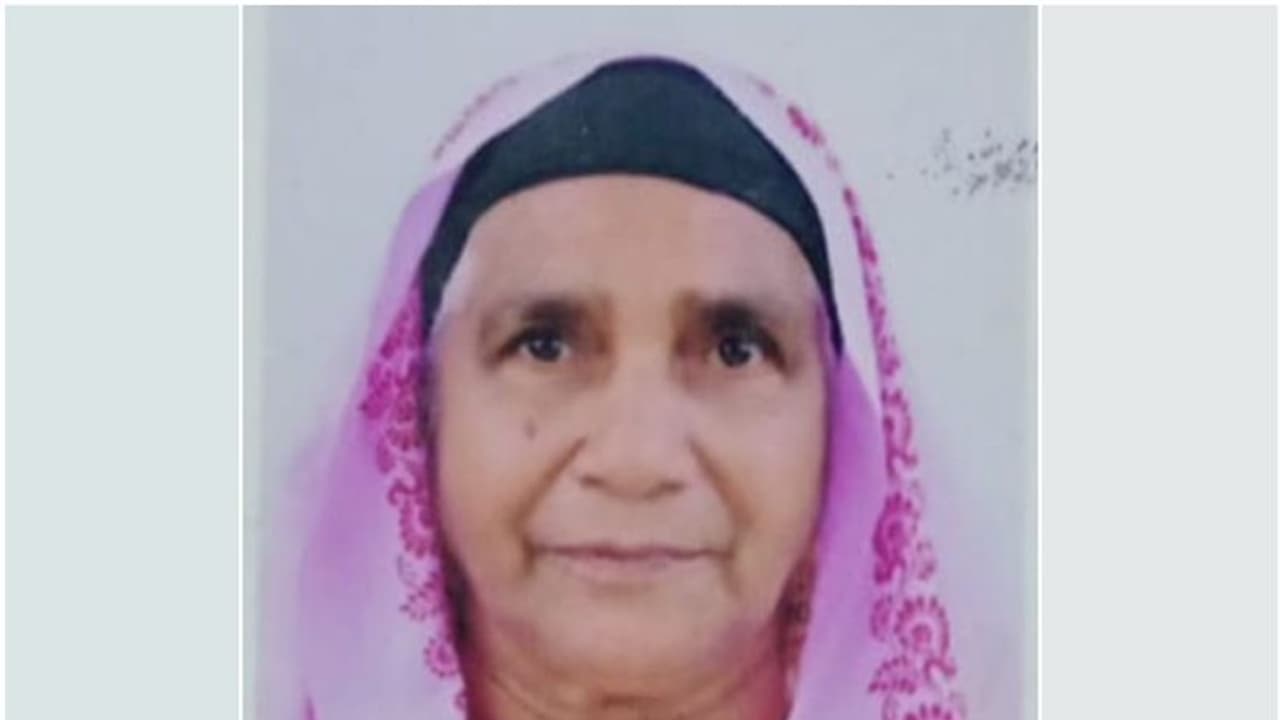 ഉംറക്കെത്തിയ മലയാളി വയോധിക മദീനയിൽ മരിച്ചു ഉംറക്കെത്തിയ മലയാളി വയോധിക മദീനയിൽ മരിച്ചു