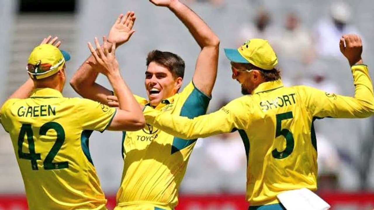 WI vs AUS: ఇదేం వన్డే గురూ.. 6.5 ఓవర్లలోనే మ్యాచ్ ముగించారు.. ! WI vs AUS: ఇదేం వన్డే గురూ.. 6.5 ఓవర్లలోనే మ్యాచ్ ముగించారు.. !