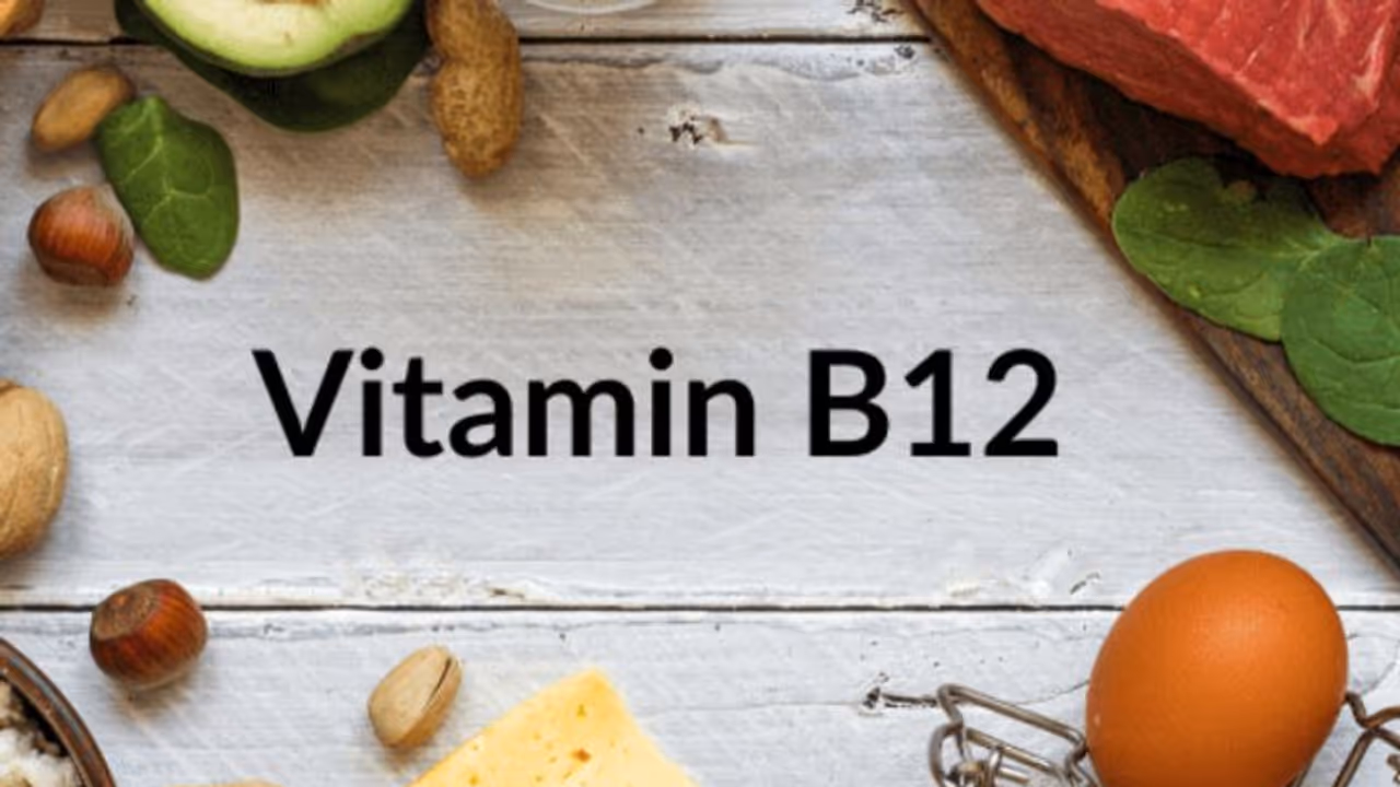 വിറ്റാമിൻ ബി 12ന്റെ കുറവുണ്ടോ? കഴിക്കാം ഈ പഴങ്ങളും പച്ചക്കറികളും... വിറ്റാമിൻ ബി 12ന്റെ കുറവുണ്ടോ? കഴിക്കാം ഈ പഴങ്ങളും പച്ചക്കറികളും...