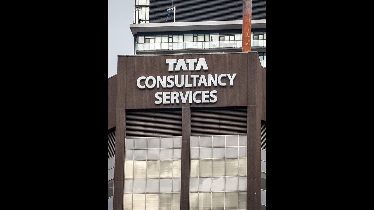 ಕಚೇರಿಗೆ ಬನ್ನಿ ಇಲ್ಲ ಪರಿಣಾಮ ಎದುರಿಸಿ: ಟಿಸಿಎಸ್ ಉದ್ಯೋಗಿಗಳಿಗೆ ಸಂಸ್ಥೆಯ ಲಾಸ್ಟ್ ವಾರ್ನಿಂಗ್