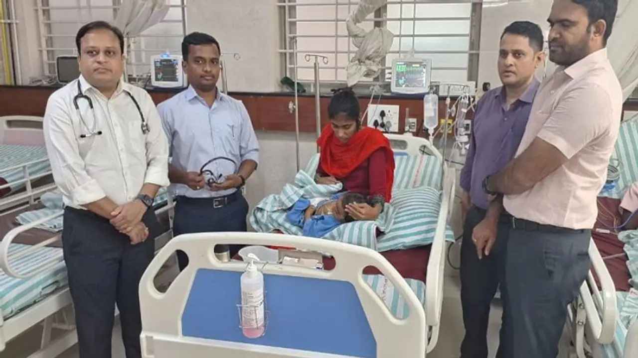 Karnataka: Doctor saves life of 11 month old baby by removing fish stuck in throat at Shimoga Karnataka: Doctor saves life of 11 month old baby by removing fish stuck in throat at Shimoga