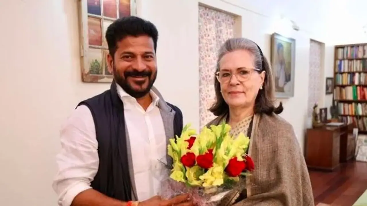 ಲೋಕಸಭೆ ಚುನಾವಣೆ 2024 : ತೆಲಂಗಾಣದಿಂದ ಸೋನಿಯಾ ಗಾಂಧಿ ಕಣಕ್ಕೆ? ಲೋಕಸಭೆ ಚುನಾವಣೆ 2024 : ತೆಲಂಗಾಣದಿಂದ ಸೋನಿಯಾ ಗಾಂಧಿ ಕಣಕ್ಕೆ?