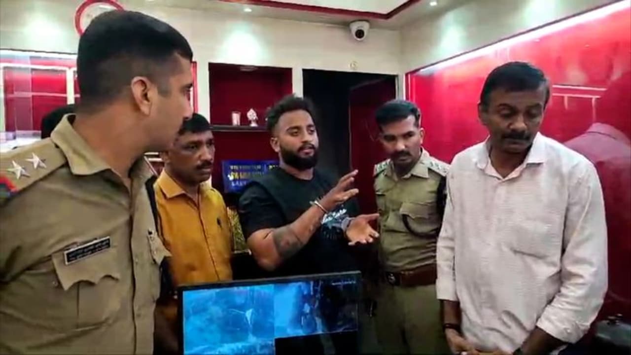 പണി പഠിച്ചത് ജയിലിൽ നിന്ന്, സഹായത്തിന് 3 കുട്ടികൾ; പലയിടത്തും പോയി സ്ഥലം നോക്കിവെച്ച് ആസൂത്രണം, പക്ഷേ പണിപാളി പണി പഠിച്ചത് ജയിലിൽ നിന്ന്, സഹായത്തിന് 3 കുട്ടികൾ; പലയിടത്തും പോയി സ്ഥലം നോക്കിവെച്ച് ആസൂത്രണം, പക്ഷേ പണിപാളി