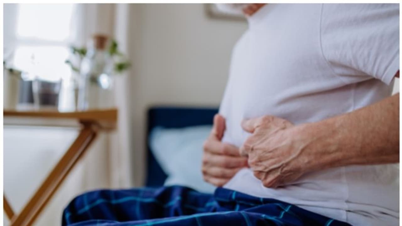 വയറ്റിലെ ക്യാൻസർ ; ലക്ഷണങ്ങൾ എന്തൊക്കെ? കാരണങ്ങൾ അറിയാം വയറ്റിലെ ക്യാൻസർ ; ലക്ഷണങ്ങൾ എന്തൊക്കെ? കാരണങ്ങൾ അറിയാം