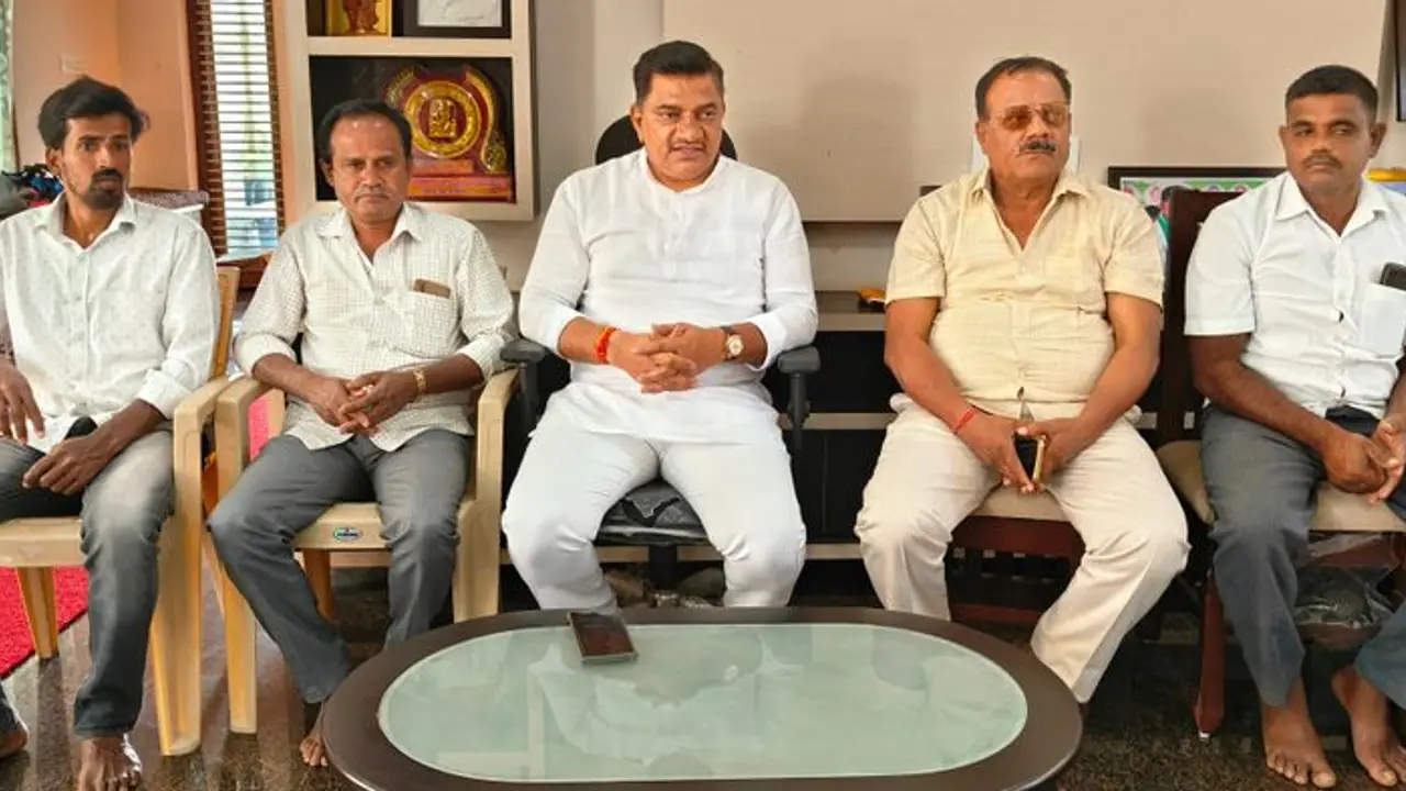  ಕೊಬ್ಬರಿ ನಫೆಡ್ ಕೇಂದ್ರ ತೆರೆಯದಿದ್ದರೆ ಜಿಲ್ಲಾ ಬಂದ್‌ಗೆ ಕರೆ : ಕೆಟಿಎಸ್‌ ಎಚ್ಚರಿಕೆ