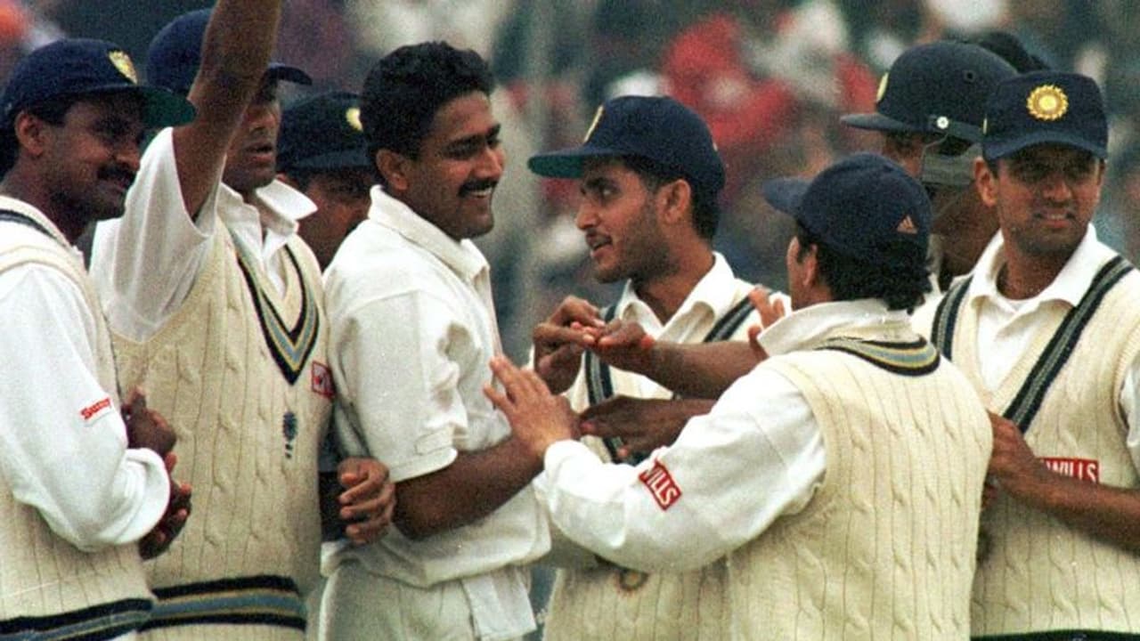 On This Day: When Anil Kumble took all 10 wickets to script India's famous Test win against Pakistan (WATCH) On This Day: When Anil Kumble took all 10 wickets to script India's famous Test win against Pakistan (WATCH)