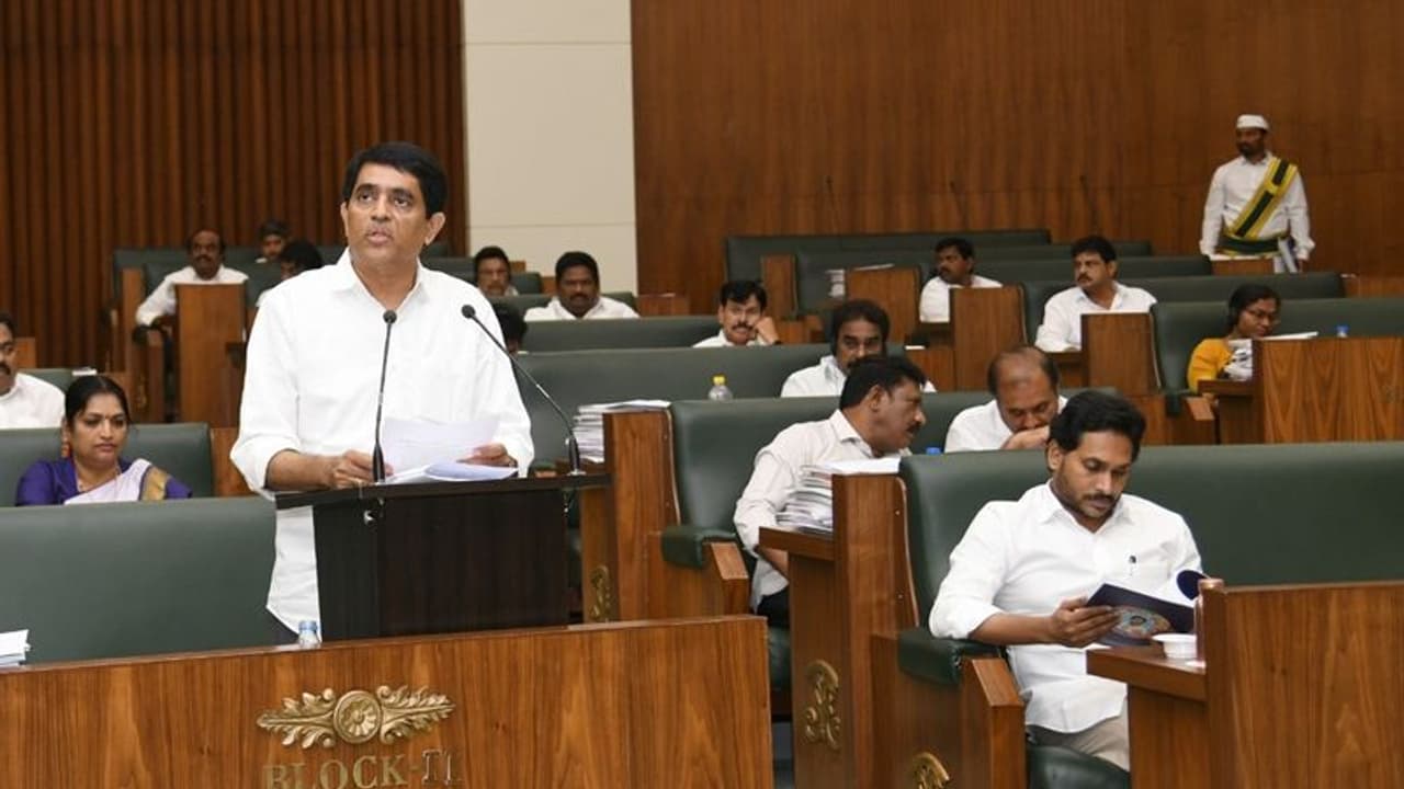 Andhra Pradesh Budget 2024 Updates, Highlights : ఏపీ ఓటాన్ బడ్జెట్ రూ.2,86,389 కోట్లు Andhra Pradesh Budget 2024 Updates, Highlights : ఏపీ ఓటాన్ బడ్జెట్ రూ.2,86,389 కోట్లు