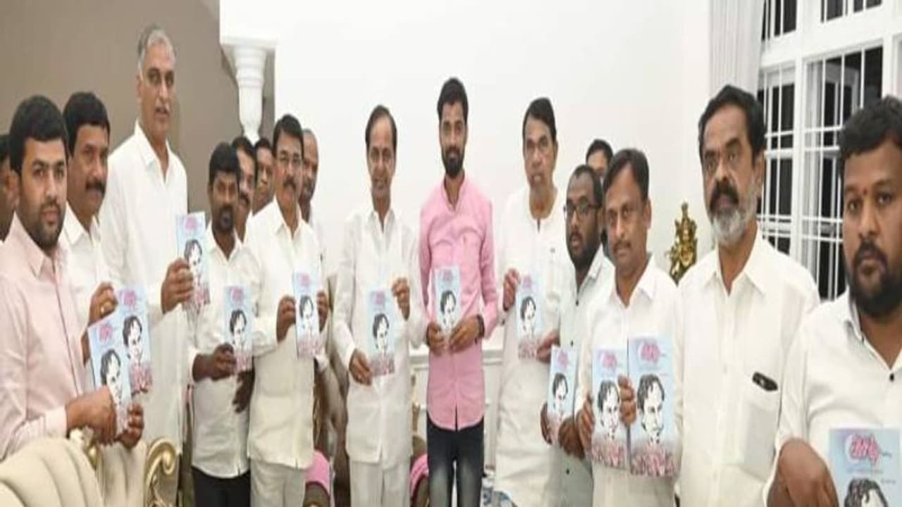 ఉద్వేగం కలిగించే కళ్లెం నవీన్ రెడ్డి "యోధ" కవిత్వం ఉద్వేగం కలిగించే కళ్లెం నవీన్ రెడ్డి "యోధ" కవిత్వం