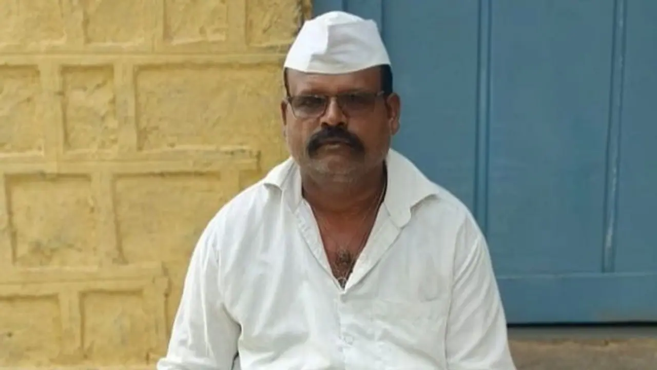 ಕಲಬುರಗಿ: ಸಾಲಗಾರರ ಕಿರುಕುಳಕ್ಕೆ ಬೇಸತ್ತು ಗ್ರಾಪಂ ಸದಸ್ಯ ಆತ್ಮಹತ್ಯೆ ಕಲಬುರಗಿ: ಸಾಲಗಾರರ ಕಿರುಕುಳಕ್ಕೆ ಬೇಸತ್ತು ಗ್ರಾಪಂ ಸದಸ್ಯ ಆತ್ಮಹತ್ಯೆ