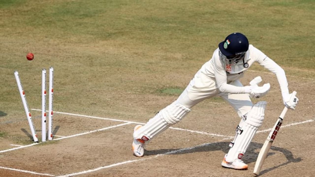 'അവനിപ്പോഴും കളിക്കുന്നത് പുതുമുഖത്തെപ്പോലെ, ഇനിയും അവസരം കൊടുക്കരുത്', യുവതാരത്തെക്കുറിച്ച് മഞ്ജരേക്കർ 'അവനിപ്പോഴും കളിക്കുന്നത് പുതുമുഖത്തെപ്പോലെ, ഇനിയും അവസരം കൊടുക്കരുത്', യുവതാരത്തെക്കുറിച്ച് മഞ്ജരേക്കർ