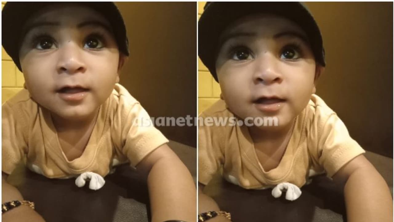 ദാരുണം, മലപ്പുറത്ത് മുറ്റത്ത് കളിക്കുന്നതിനിടെ രണ്ട് വയസുകാരൻ പാമ്പ് കടിയേറ്റ് മരിച്ചു ദാരുണം, മലപ്പുറത്ത് മുറ്റത്ത് കളിക്കുന്നതിനിടെ രണ്ട് വയസുകാരൻ പാമ്പ് കടിയേറ്റ് മരിച്ചു