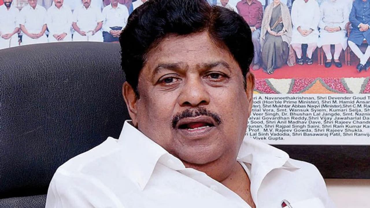 ஆமாம்.. அண்ணாமலை லேகியம் விற்பவர்கள் தான்.. ஆர்.பி. உதயகுமாருக்கு தரமான பதிலடி கொடுத்த கே.பி.ராமலிங்கம்.!