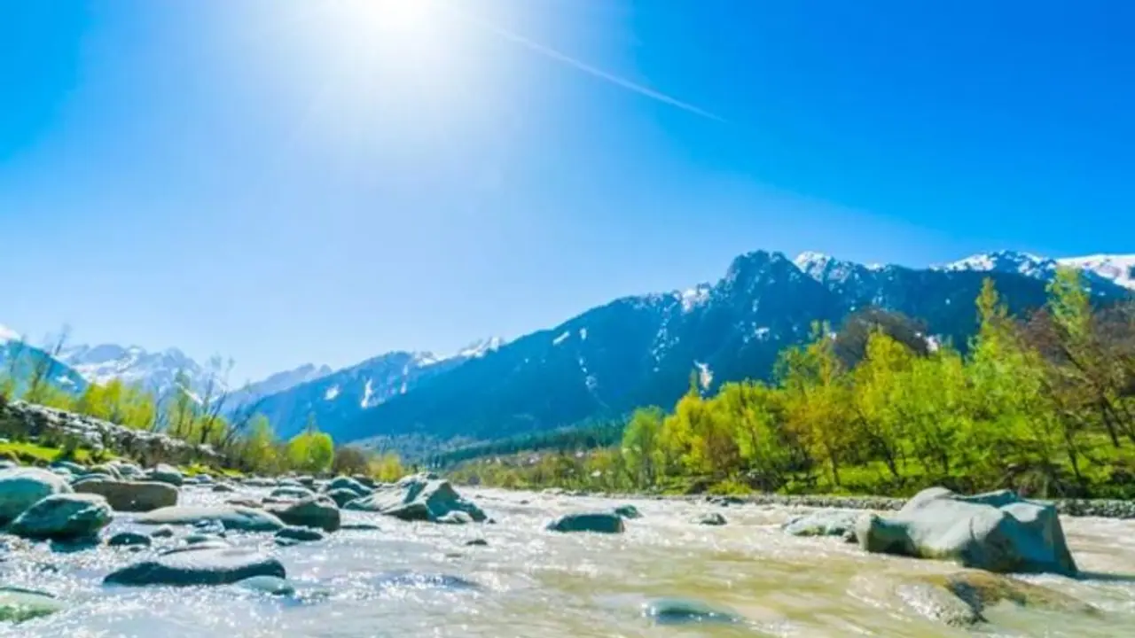 Manali to Munnar: 7 serene hill stations that you must not miss this summer