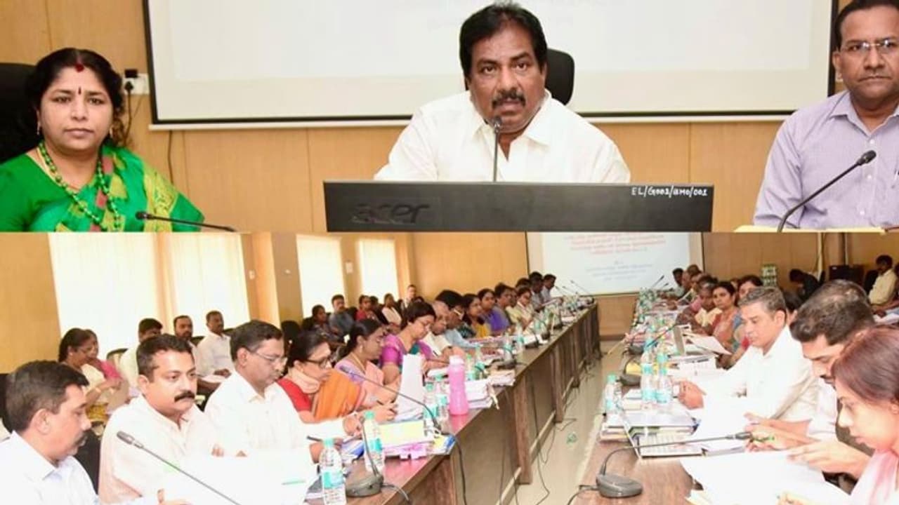 இங்கே பாருங்க! யாராவது போலி பில் தயாரித்து வணிகம் செய்தால் GST பதிவு முடக்கப்படும்! அமைச்சர் மூர்த்தி வார்னிங் இங்கே பாருங்க! யாராவது போலி பில் தயாரித்து வணிகம் செய்தால் GST பதிவு முடக்கப்படும்! அமைச்சர் மூர்த்தி வார்னிங்