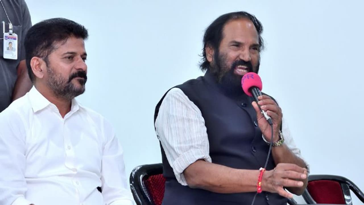 అవినీతికి పాల్పడిన వారిని వదిలిపెట్టే ప్రస్తకే లేదు.. బీఆర్ఎస్ కు ఉత్తమ్ కుమార్ వార్నింగ్ అవినీతికి పాల్పడిన వారిని వదిలిపెట్టే ప్రస్తకే లేదు.. బీఆర్ఎస్ కు ఉత్తమ్ కుమార్ వార్నింగ్