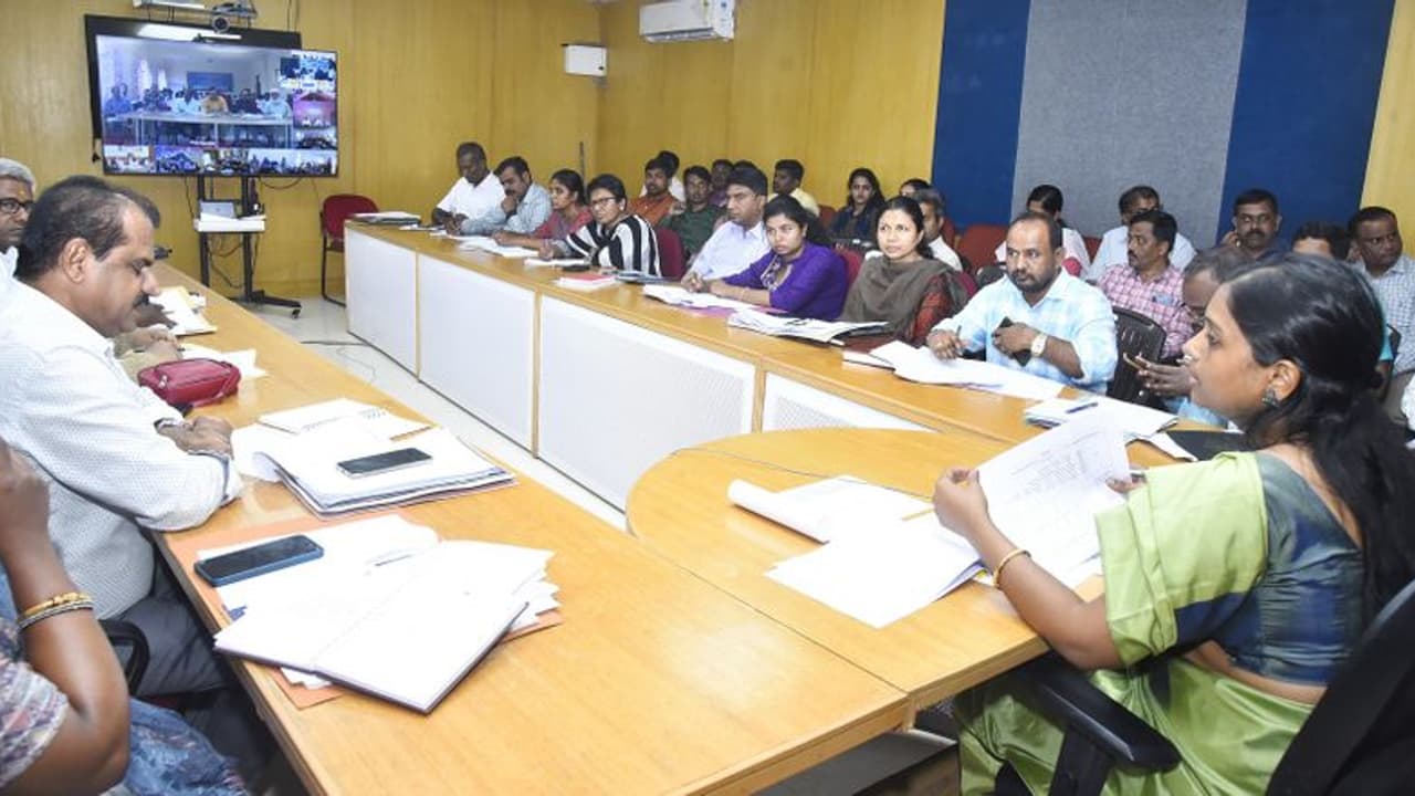  ಬರಪರಿಸ್ಥಿತಿಯನ್ನು ಸಮರ್ಪಕವಾಗಿ ನಿರ್ವಹಣೆ ಮಾಡಿ : ಜಿಲ್ಲಾಧಿಕಾರಿ ಶುಭ ಕಲ್ಯಾಣ್