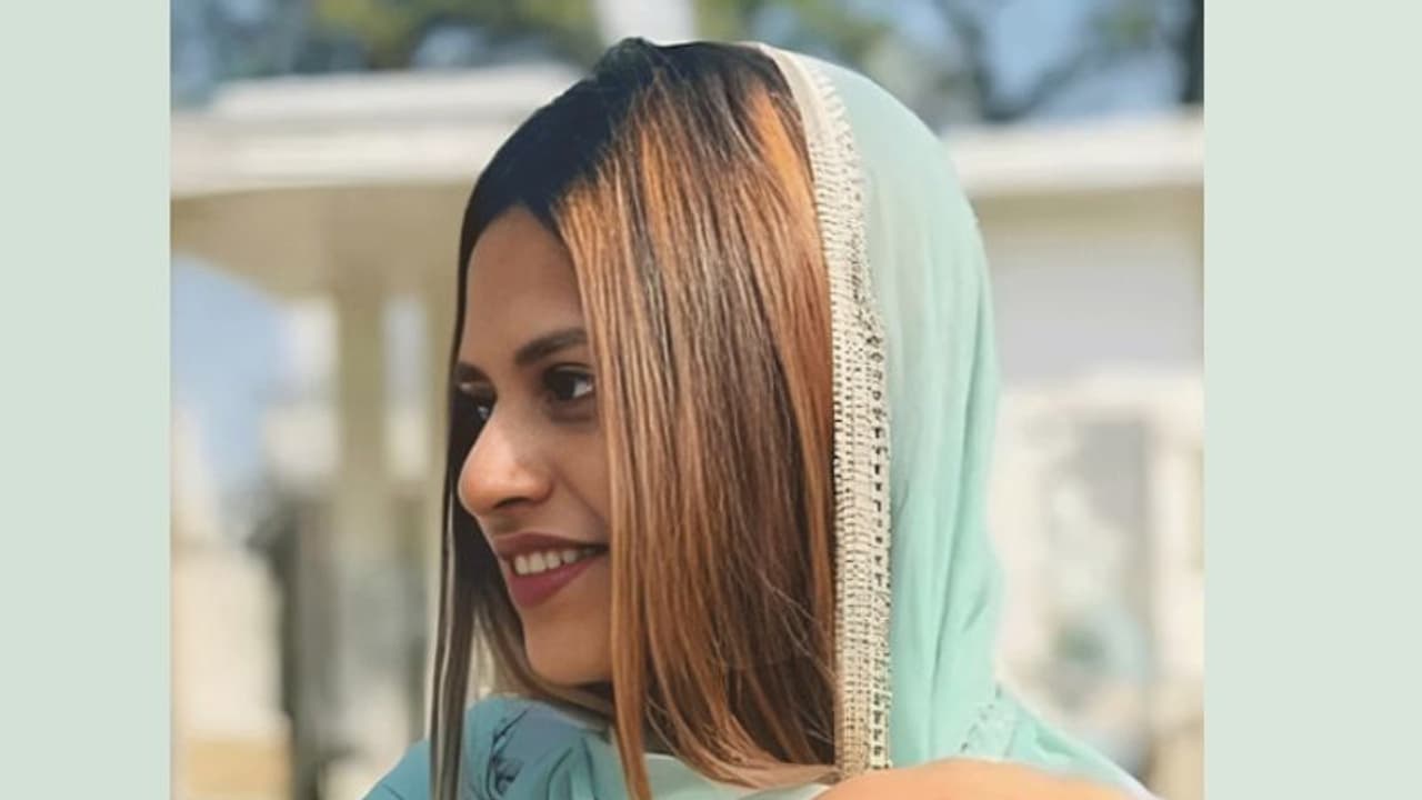 21കാരിയായ മലയാളി യുവതി ഒമാനിൽ നിര്യാതയായി 21കാരിയായ മലയാളി യുവതി ഒമാനിൽ നിര്യാതയായി