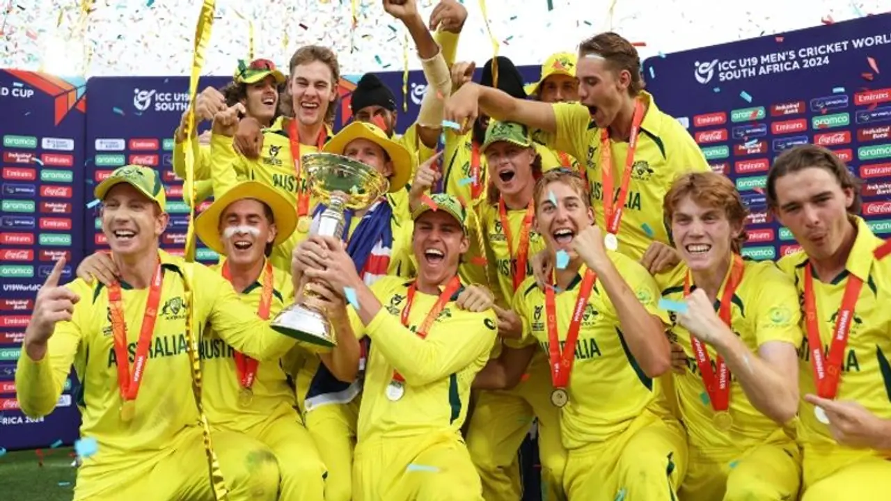 லீக், சூப்பர் சிக்ஸ் என்று எல்லாமே வெற்றி – ஃபைனலில் தோல்வி : ஆஸ்திரேலியாவிடம் சிக்கிய சீனியர் அண்ட் ஜூனியர்! லீக், சூப்பர் சிக்ஸ் என்று எல்லாமே வெற்றி – ஃபைனலில் தோல்வி : ஆஸ்திரேலியாவிடம் சிக்கிய சீனியர் அண்ட் ஜூனியர்!