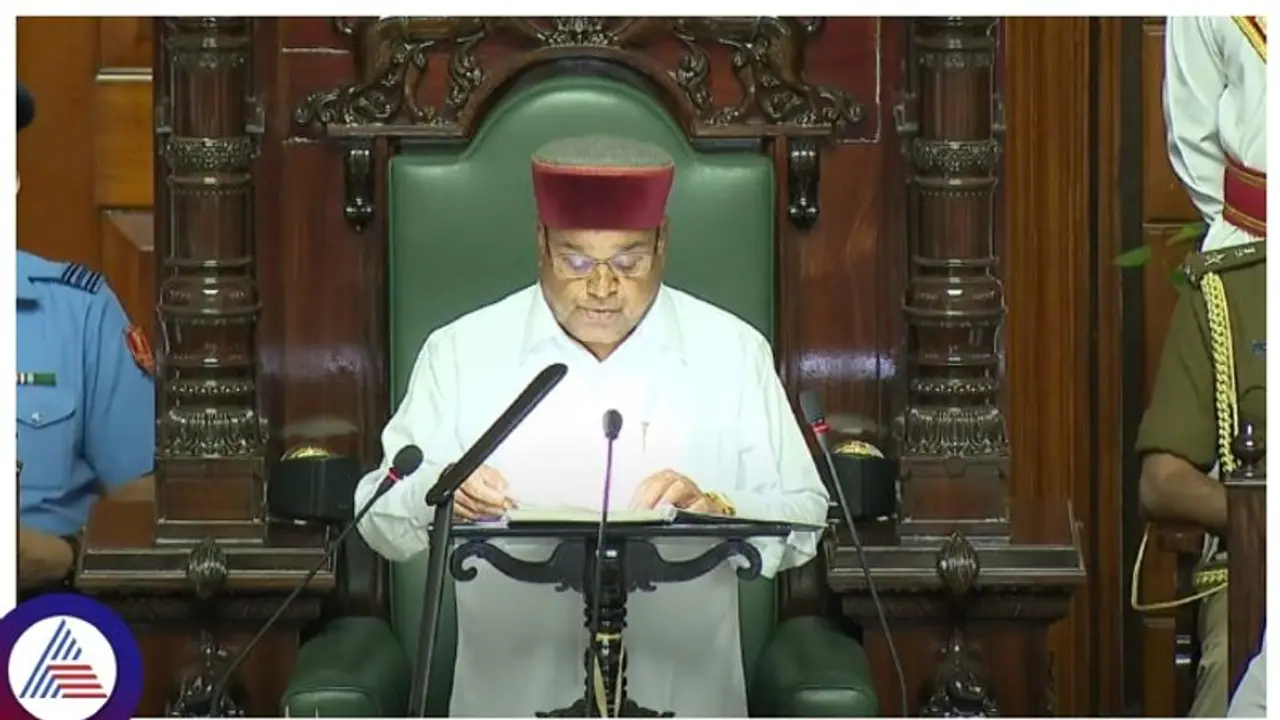 ರಾಜ್ಯಪಾಲ ಭಾಷಣದಲ್ಲಿ ಕೇಂದ್ರದ ವಿರುದ್ಧ ಟಾಕ್ಫೈಟ್, ತೆರಿಗೆ ವಿಚಾರದಲ್ಲಿ ಕರ್ನಾಟಕಕ್ಕೆ ತಾರತಮ್ಯ ಉಲ್ಲೇಖ ರಾಜ್ಯಪಾಲ ಭಾಷಣದಲ್ಲಿ ಕೇಂದ್ರದ ವಿರುದ್ಧ ಟಾಕ್ಫೈಟ್, ತೆರಿಗೆ ವಿಚಾರದಲ್ಲಿ ಕರ್ನಾಟಕಕ್ಕೆ ತಾರತಮ್ಯ ಉಲ್ಲೇಖ