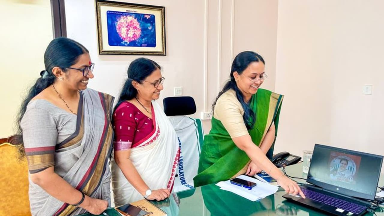 3000 സ്ത്രീകൾ പങ്കെടുക്കും, നവകേരള സ്ത്രീ സദസ്സ്, പ്രൊഫൈല് പിക്ചര് കാമ്പയിന് ഉദ്ഘാടനം ചെയ്തു 3000 സ്ത്രീകൾ പങ്കെടുക്കും, നവകേരള സ്ത്രീ സദസ്സ്, പ്രൊഫൈല് പിക്ചര് കാമ്പയിന് ഉദ്ഘാടനം ചെയ്തു