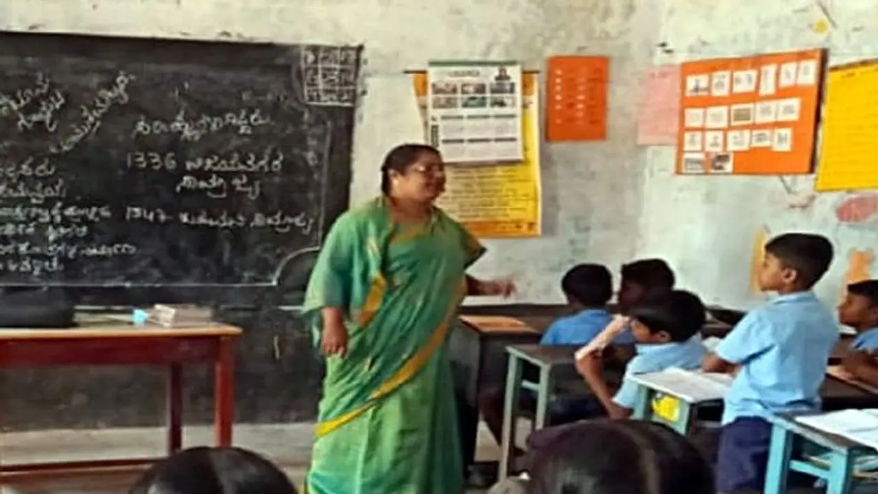 ಯಾದಗಿರಿ: ಸರ್ಕಾರಿ ಶಾಲೆ ದುರಸ್ತಿಗೆ ಸಿಎಂ ಸಿದ್ದರಾಮಯ್ಯ ಆದೇಶ ಯಾದಗಿರಿ: ಸರ್ಕಾರಿ ಶಾಲೆ ದುರಸ್ತಿಗೆ ಸಿಎಂ ಸಿದ್ದರಾಮಯ್ಯ ಆದೇಶ